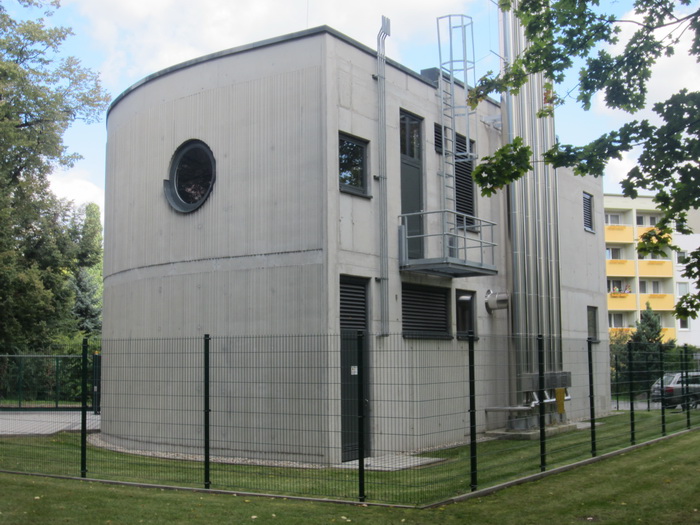 Heizhaus Aluminiumfenster rund, wärmegedämmt